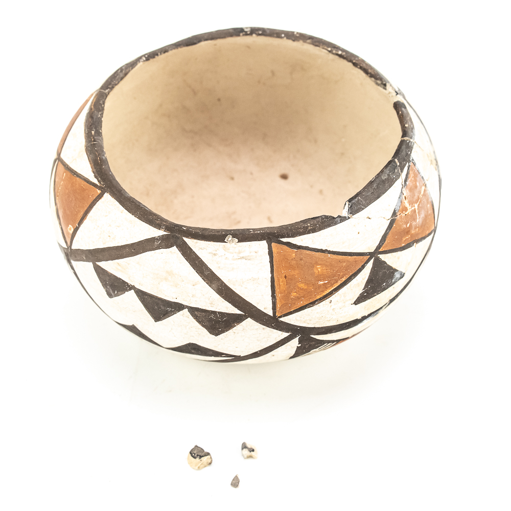 3 Small Pots-Acoma, Isleta, Wedding Pot-Published