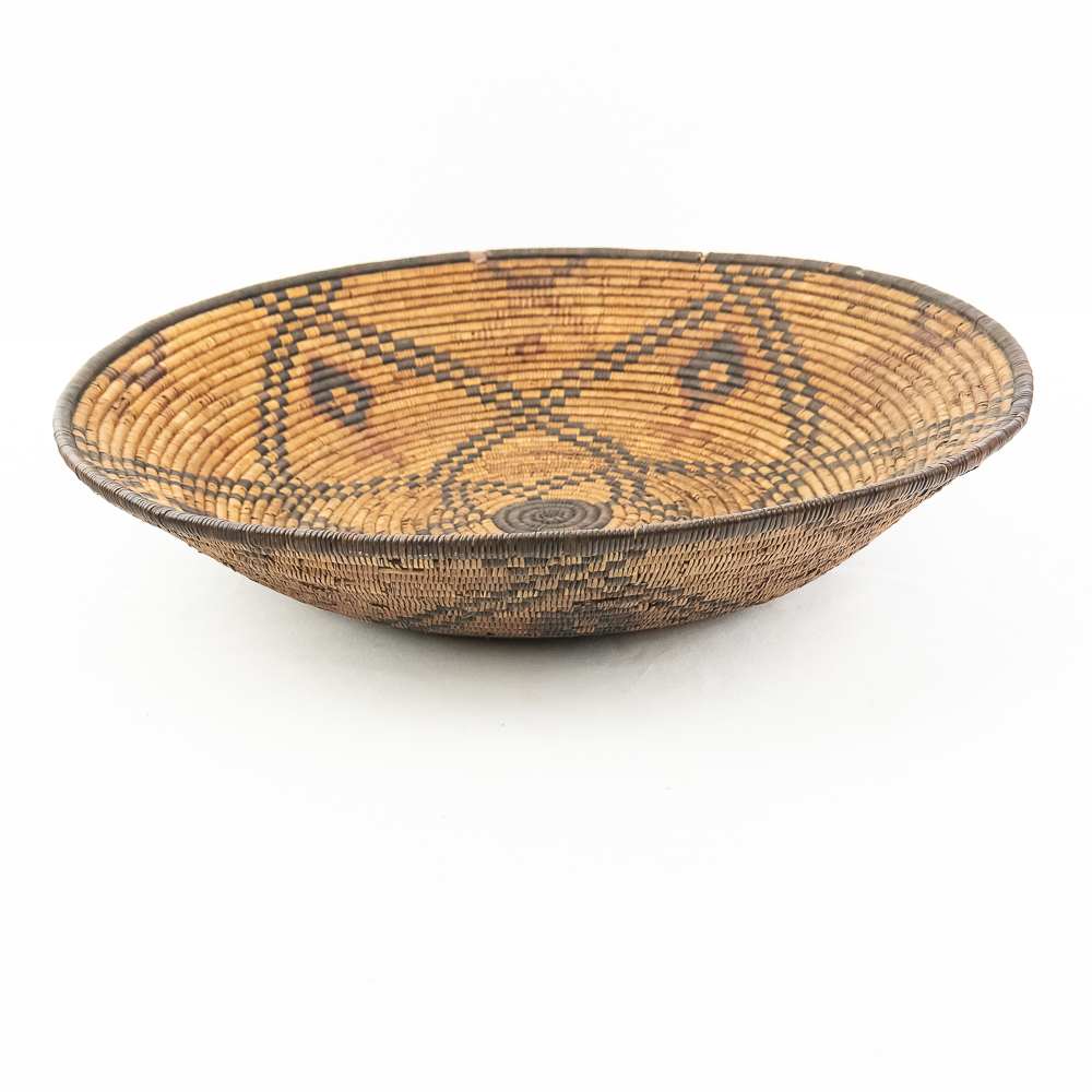 1910 Western Apache Bowl
