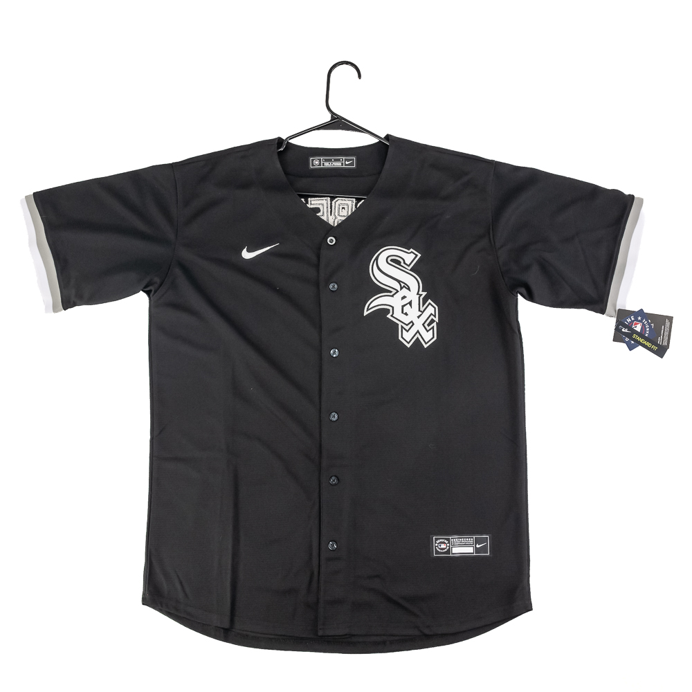 Luis Robert Autographed White Sox Jersey w COA