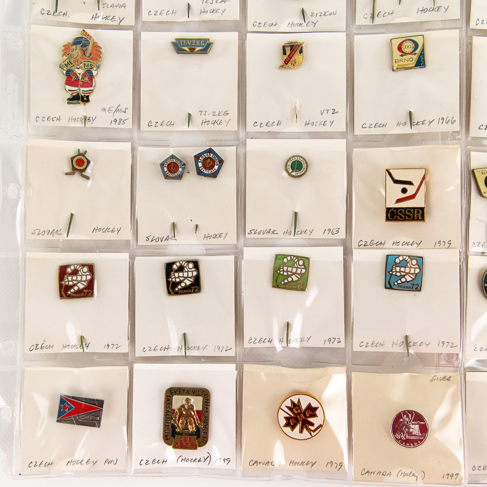 (95) Vintage Czech & Russian Hockey Pin Backs