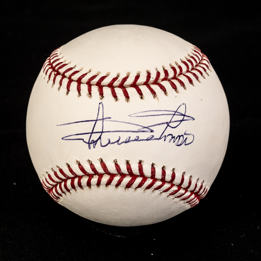 Minnie Minoso Autographed MLB Baseball w COA