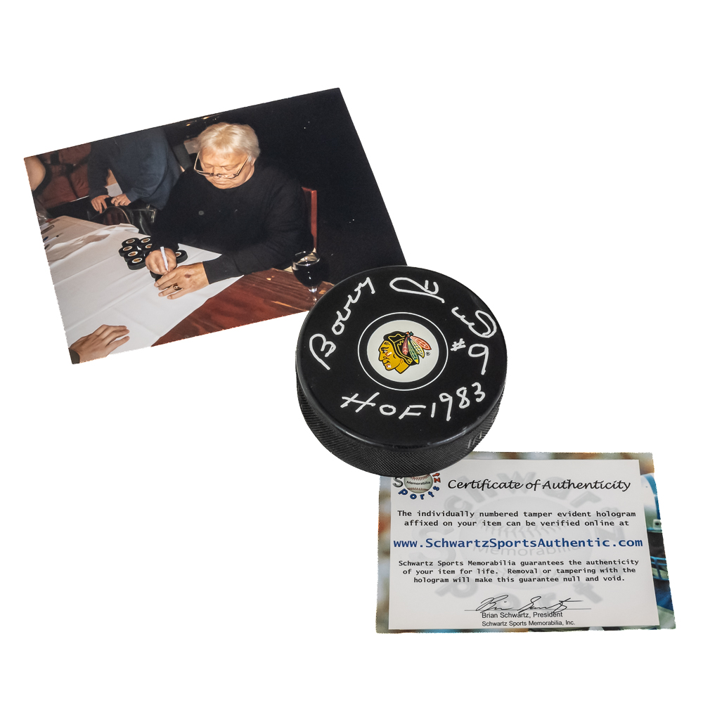 Bobby Hull Autographed Blackhawks NHL Puck w COA