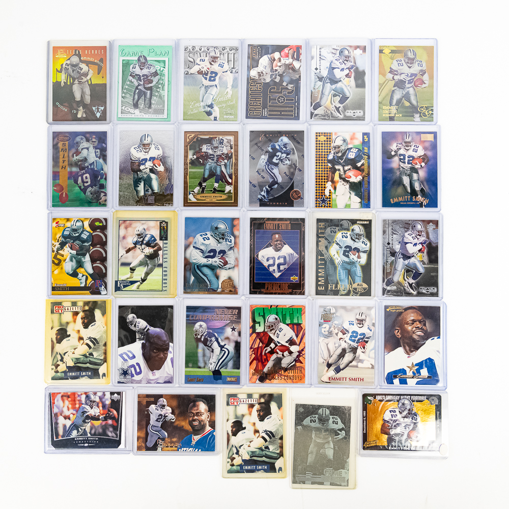 (29) Emmitt Smith NFL Football Card Assortment