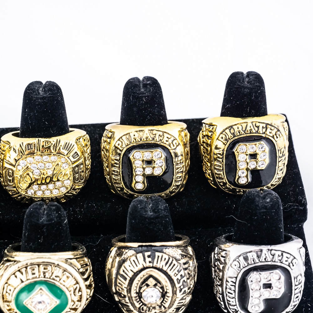 (16) A's Orioles Pirates MLB Championship Rings +