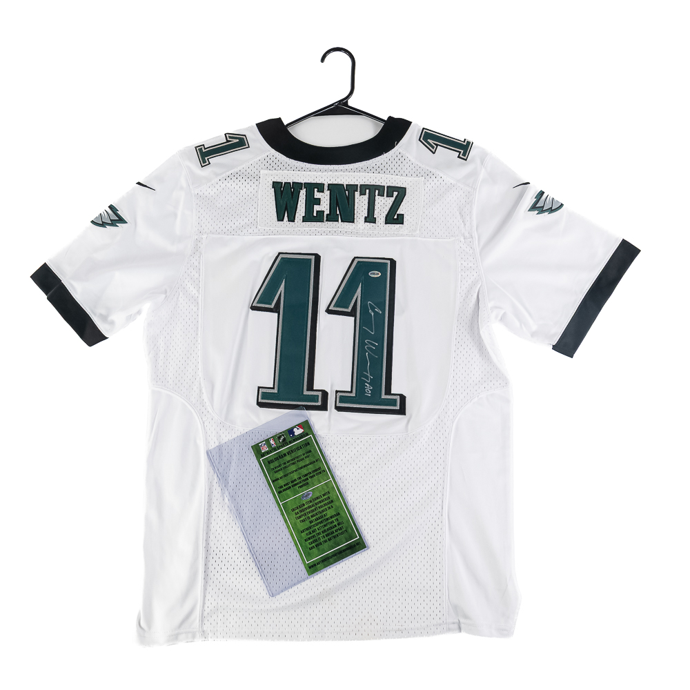 Carson Wentz Autographed Eagles SB 52 Jersey w COA