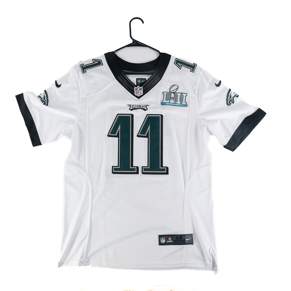 Carson Wentz Autographed Eagles SB 52 Jersey w COA