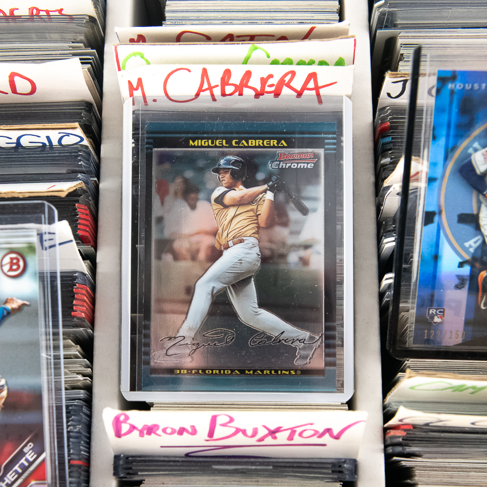 (2500) Assorted MLB Stars Up & Comers RC HOF Cards