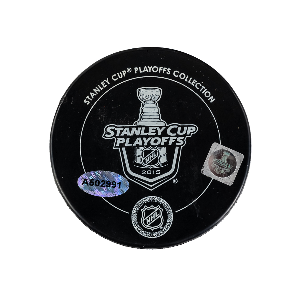 Crawford Seabrook Shaw Signed 15 SC Champion Pucks