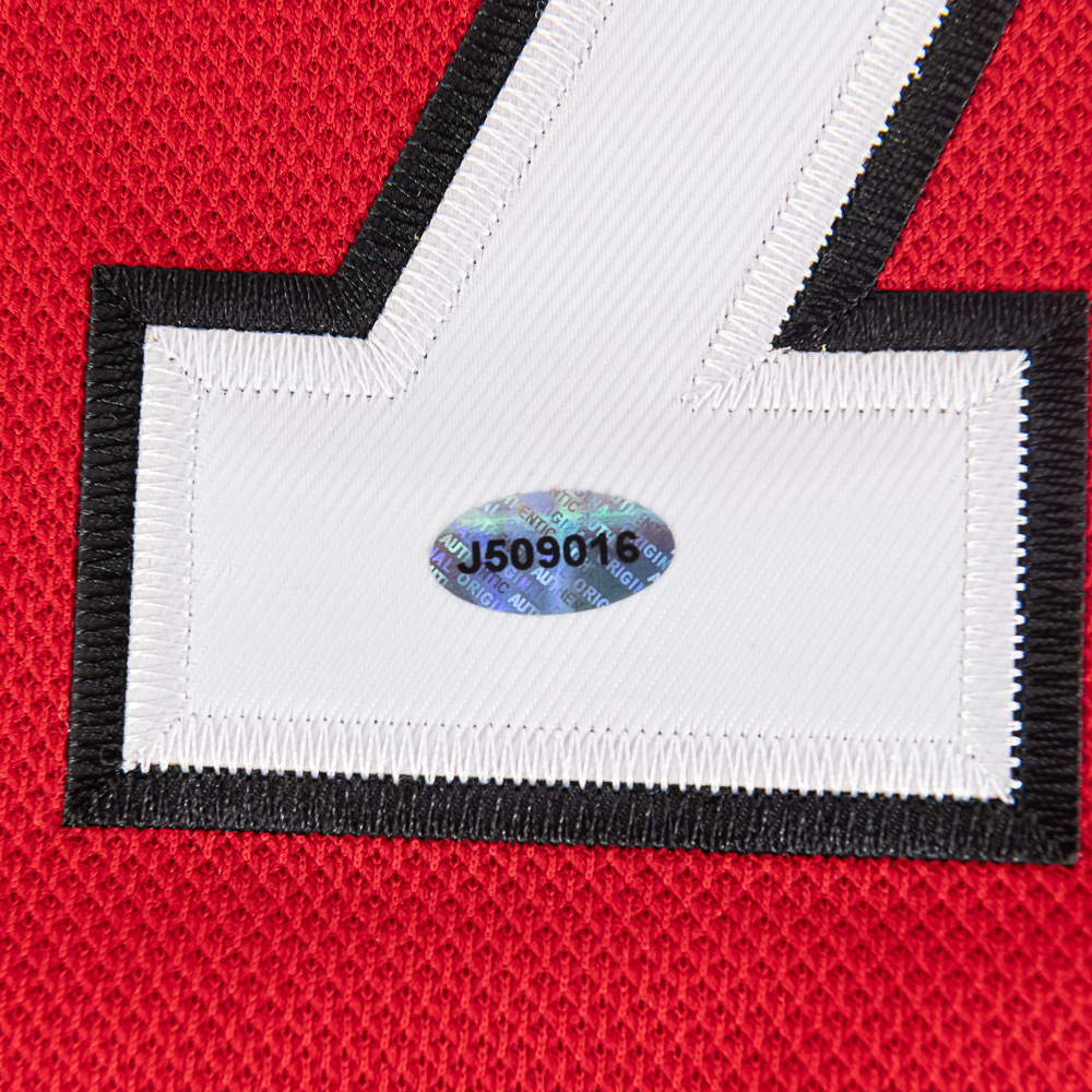 Brent Seabrook Autographed Blackhawks Jersey COA