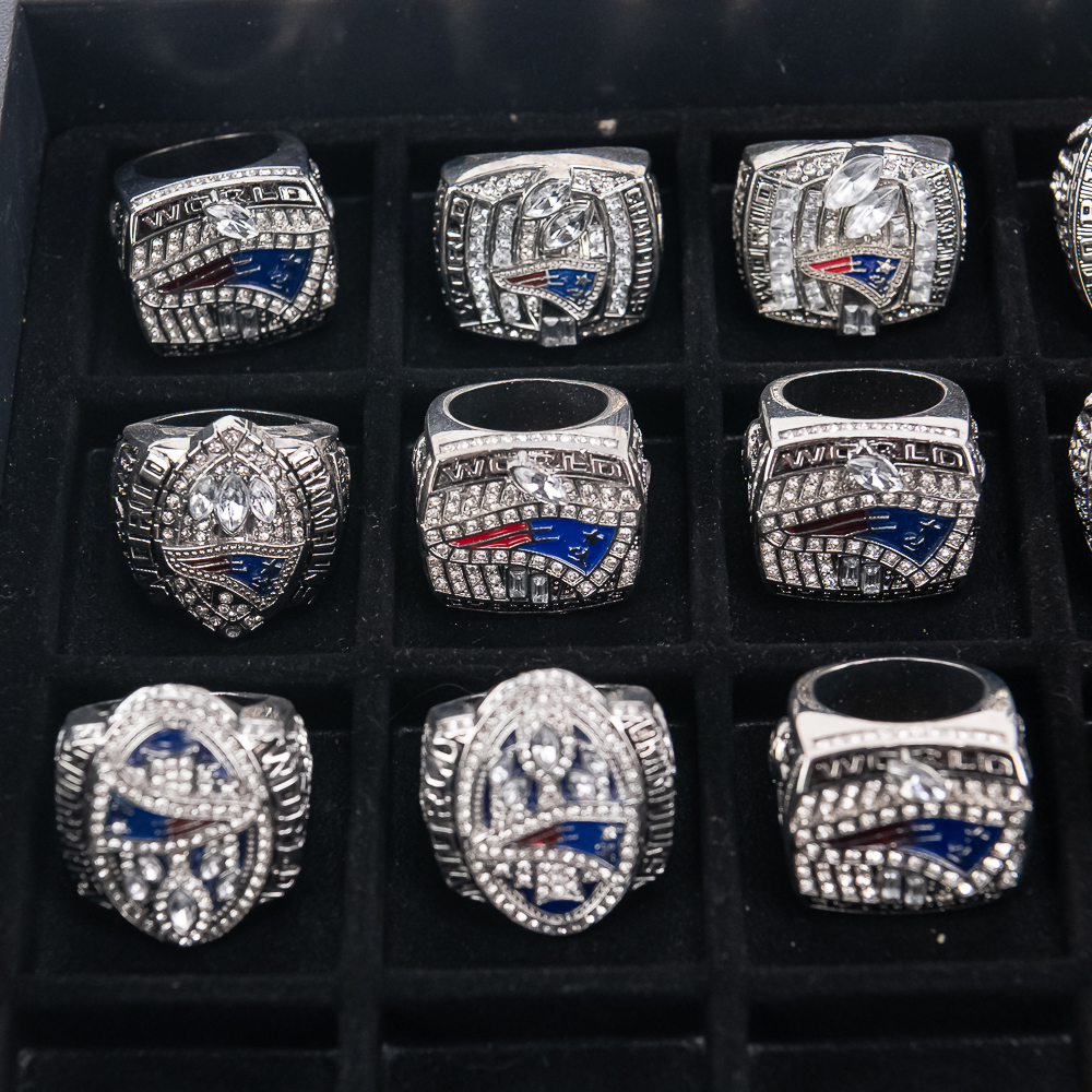 (25) New England Patriots NFL Championship Rings