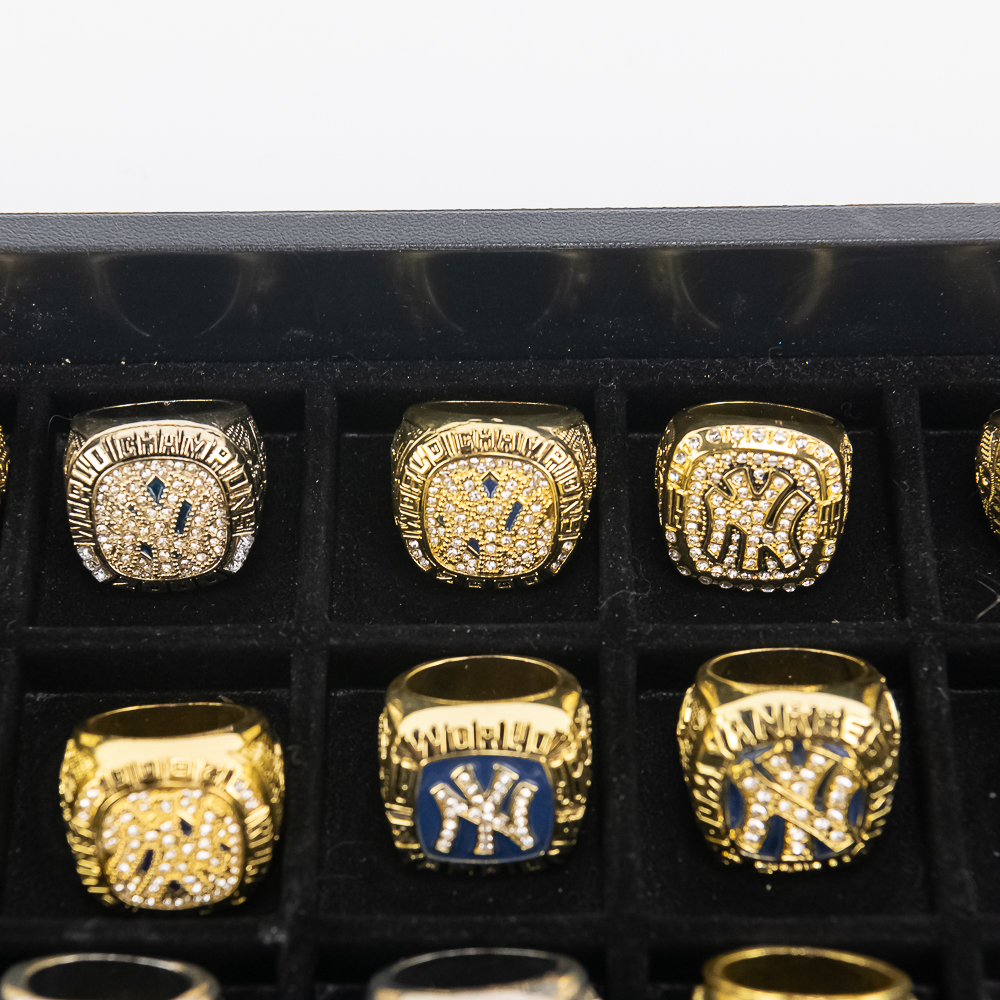 (21) Assorted New York Yankee Championship Rings