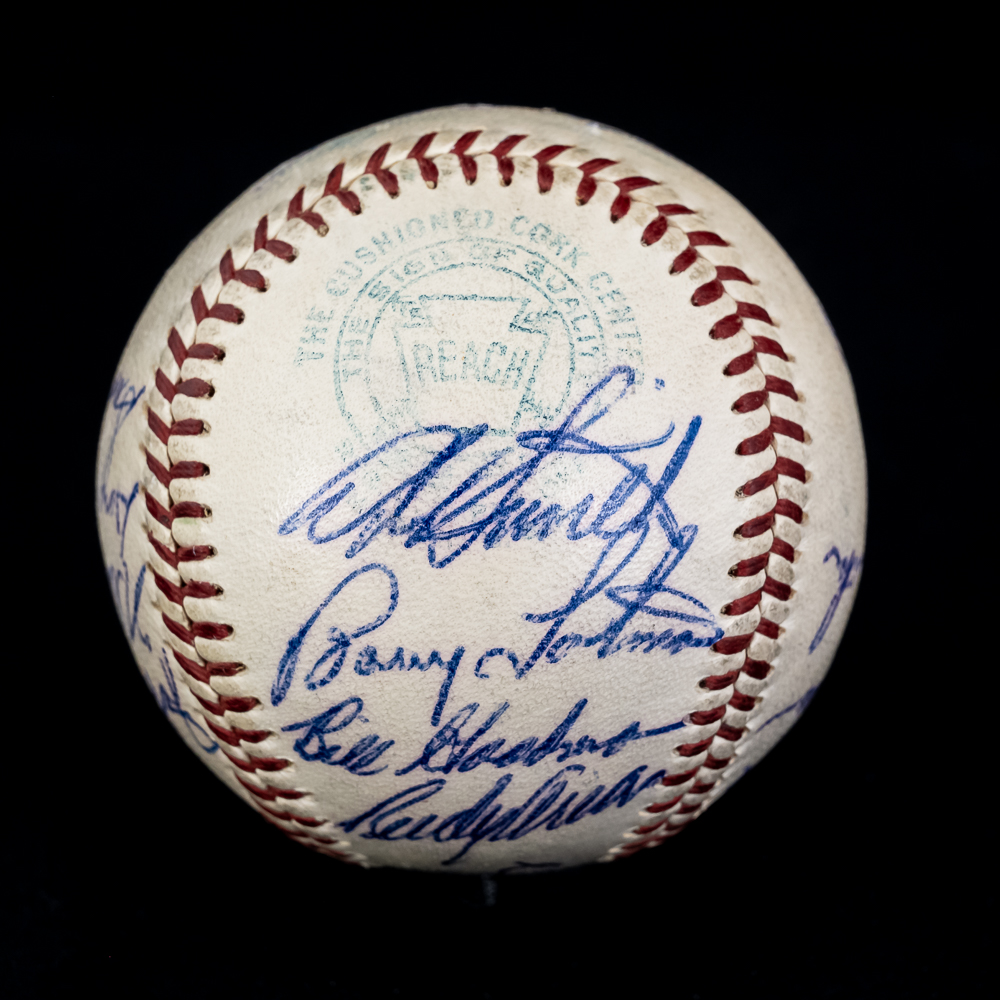 1959 Chicago White Sox Team Autographed Baseball