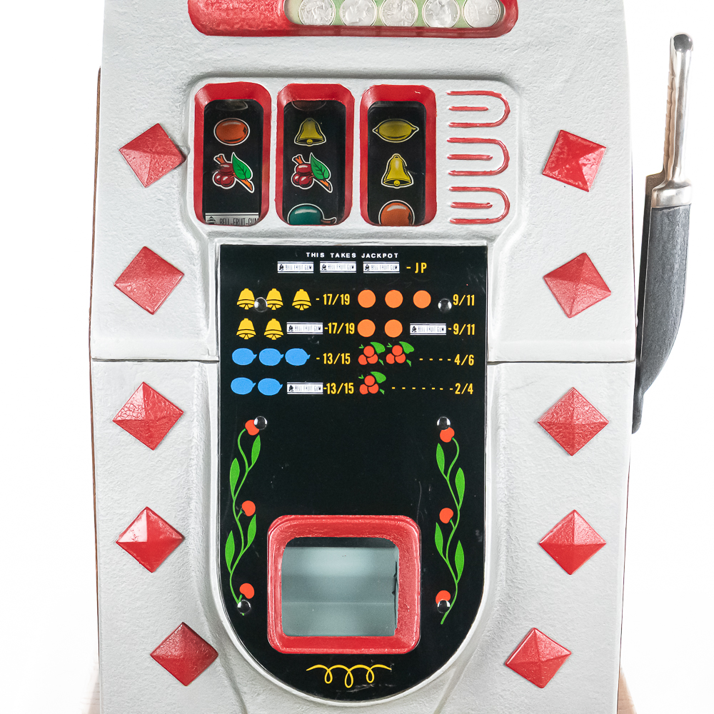 *Mills 25 Cent Diamond Front Slot Machine