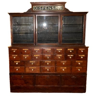 Turn of the Century Antique Oak Apothecary Cabinet, exceptional late 19th to early 20th-century 