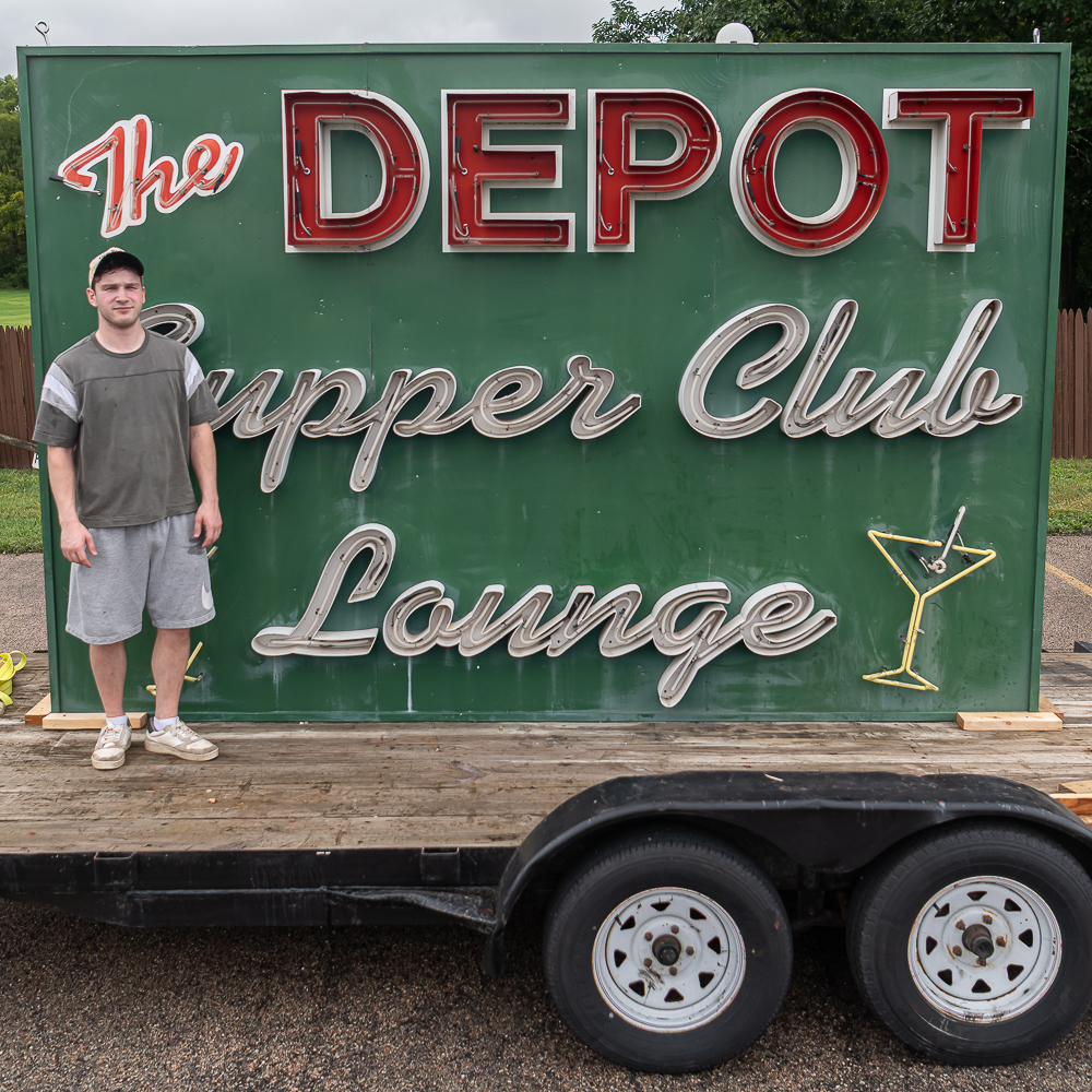 Vintage 12' Depot Supper Club DS Neon Sign