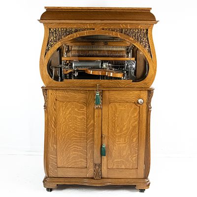 Bow Front Mills Violano. From the Sanfilippo Estate Collection - This Mills bow front 