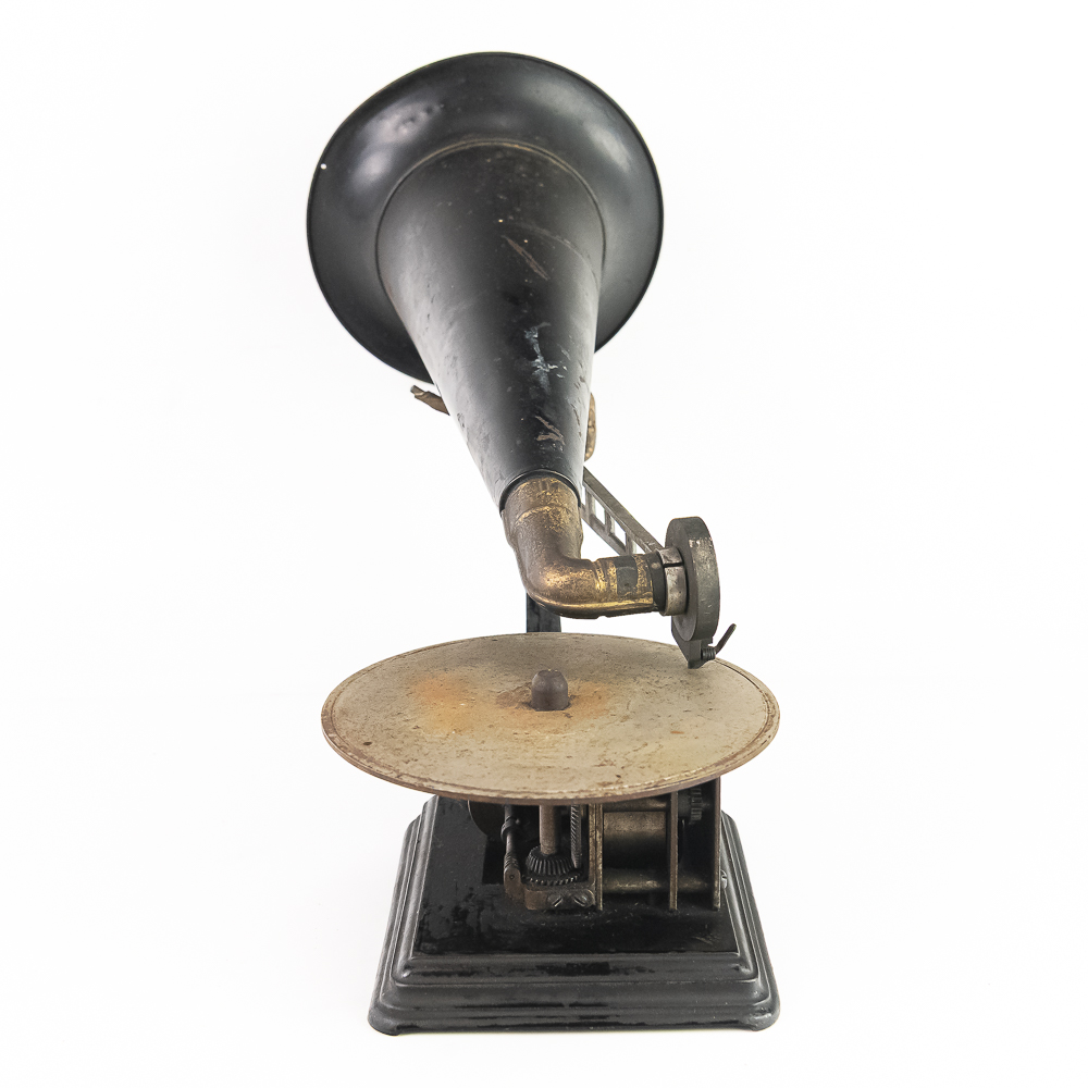 Standard Talking Machine AA Disc Phonograph w/Horn