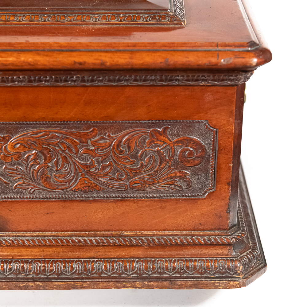 Symphonion Double Comb Music Box