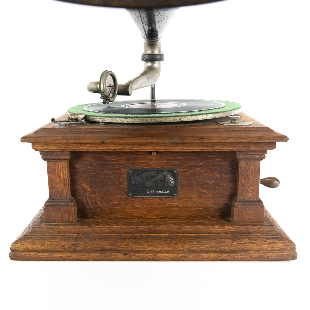Victor V Disc Horn Phonograph