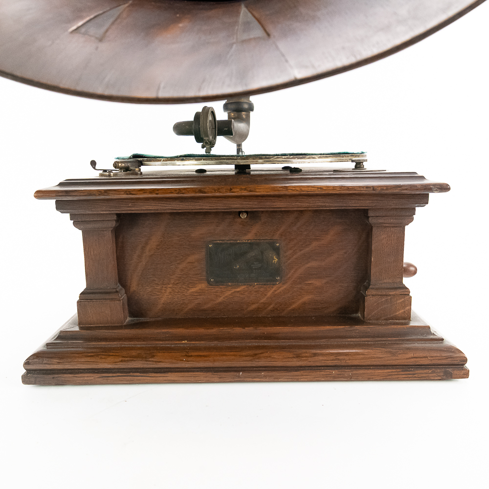 Victor V Disc Horn Phonograph