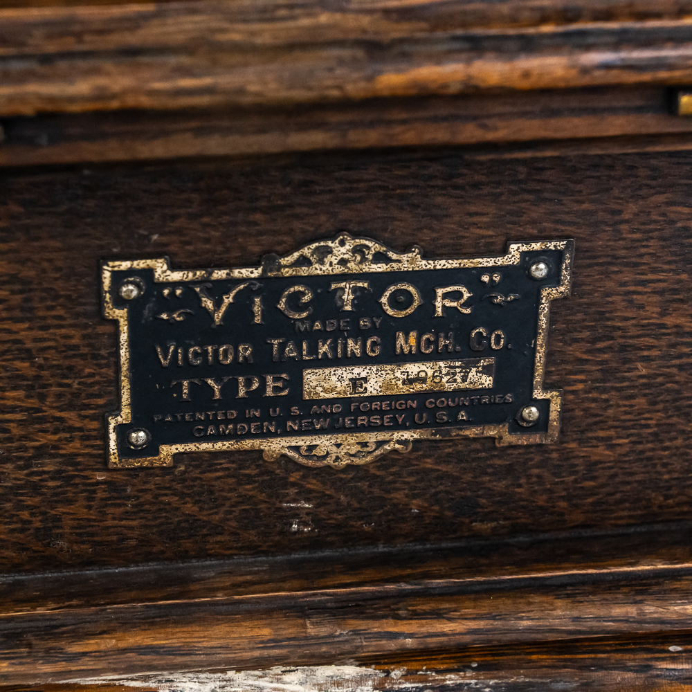 Victor E Disc Phonograph