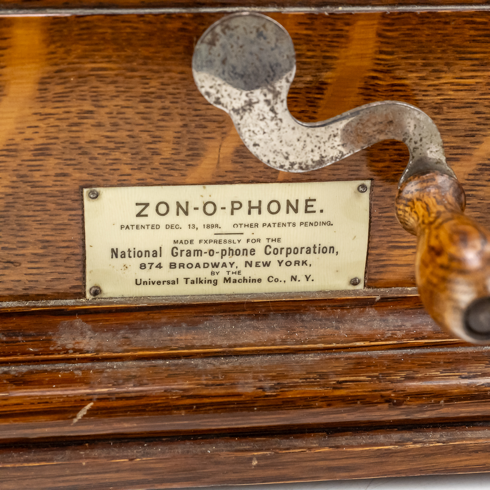 Zon-O-Phone Model B Disc Phonograph