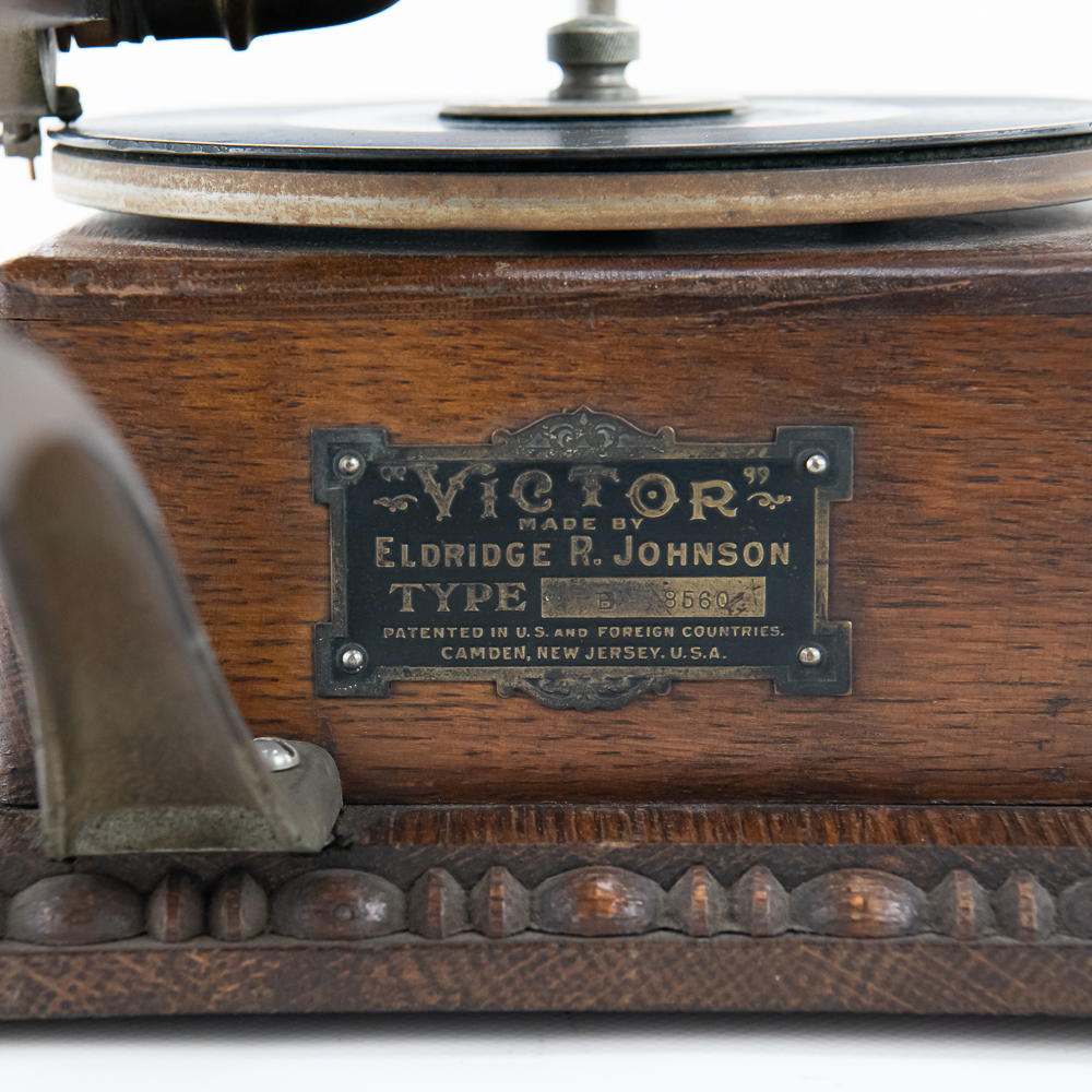 Victor Eldridge Johnson Type B Disc Phonograph