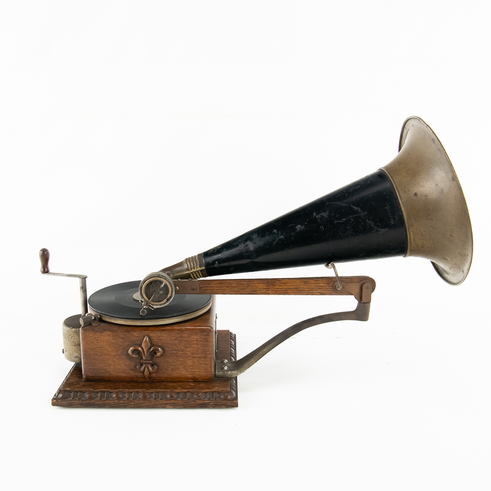 Victor Eldridge Johnson Type B Disc Phonograph