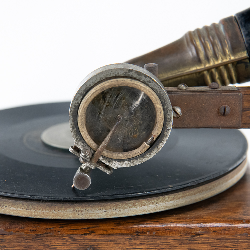 Victor Eldridge Johnson Type B Disc Phonograph