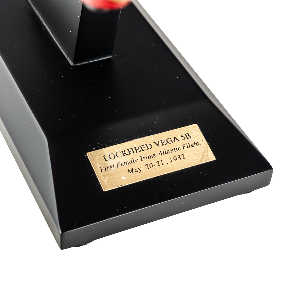 Danbury Mint Lockheed Vega 5B & Wright Flyer Model