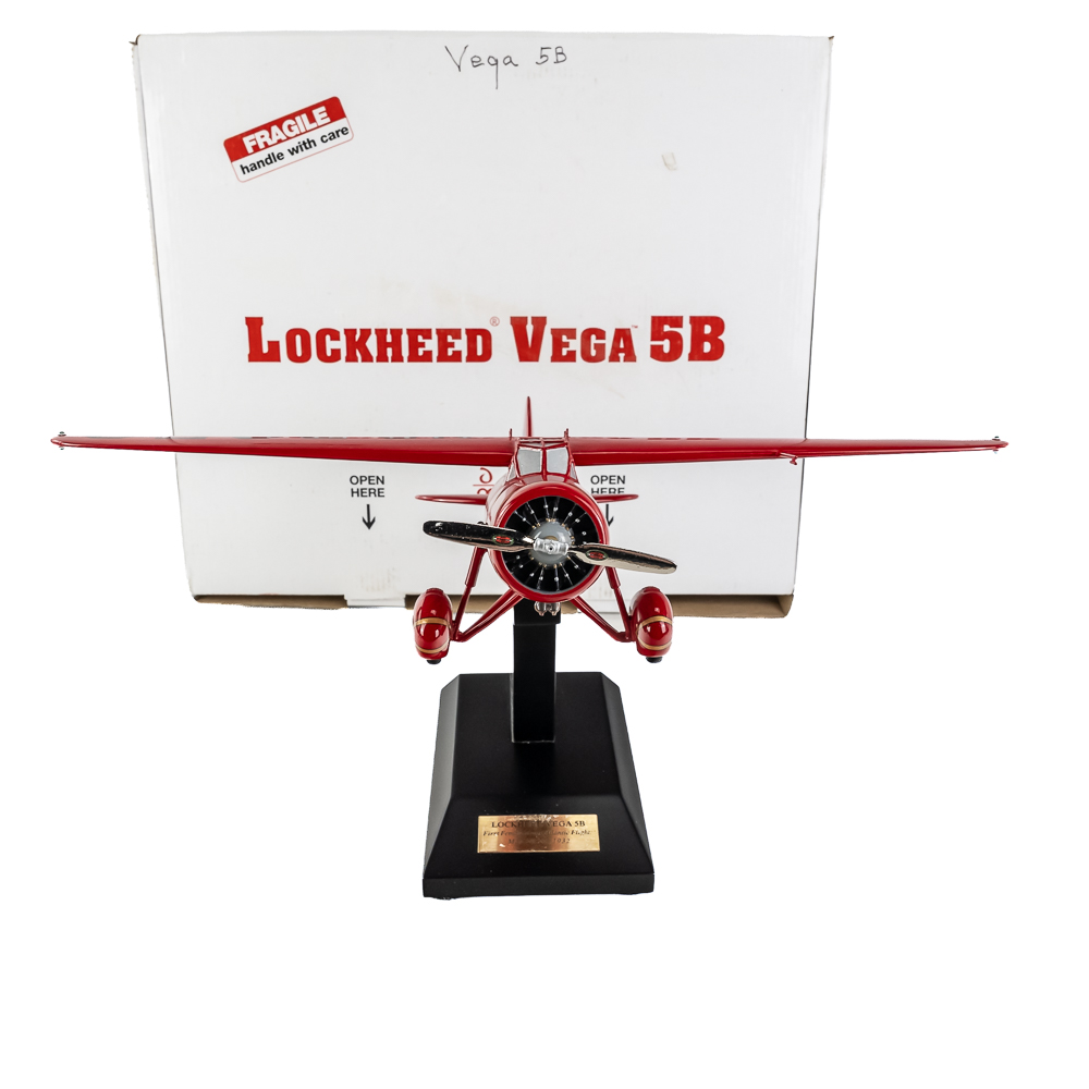 Danbury Mint Lockheed Vega 5B & Wright Flyer Model
