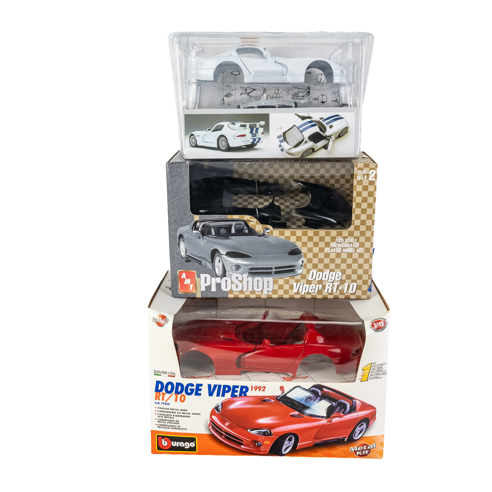 (9)NIB Assorted Dodge Viper Model Kits
