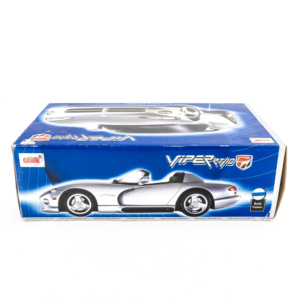 Anson Dodge Viper RT/10 1:12 Scale Model Car w Box
