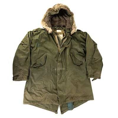 Korean War US Military M-1951 Field Parka Jacket. US Military Korean War era M-1951 field parka 