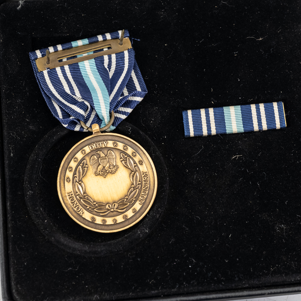Cased Medals (5) Czech, US