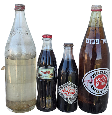לוט בקבוקי משקאות קלים וינטג'.
