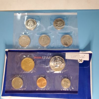 2002 UNC Mint Set 10 Coins (5 statehood qtrs) js1bx10036