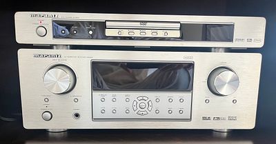 רסיבר סטריאו וקומפקט דיסק של המותג marantz