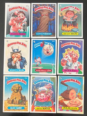 חבורת הזבל 9 קלפים (מדבקה)