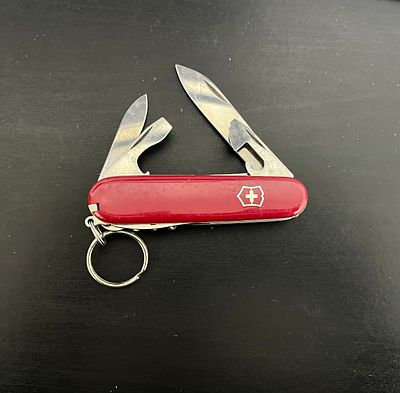 אולר שוויצרי של חברת ויקטורינוקס.