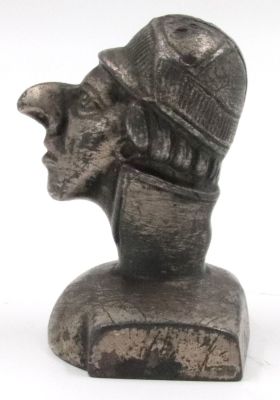 משקולת אנטישמית. אירופה, סוף המאה ה־19. משקולת ברזל אנטישמית. אירופה, סוף המאה ה־19. 
משקולת 