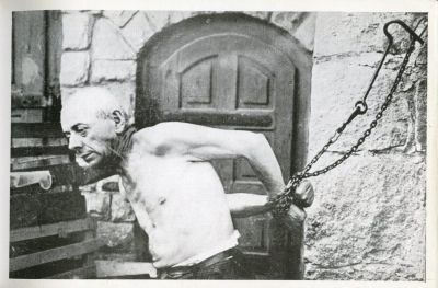 מחנה הריכוז מאוטהאוזן - אוגדן גלויות - פריז, 1945 - העותק של הניצול - חוקר השואה ישעיהו טרונק. 