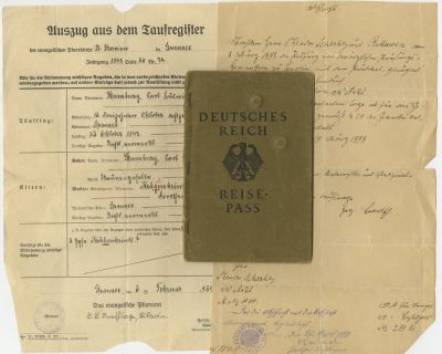 אוסף גדול של מסמכים מתקופת השואה מעזבונו של ניצול השואה קורט וורנר שרהאי
. אוסף גדול של 