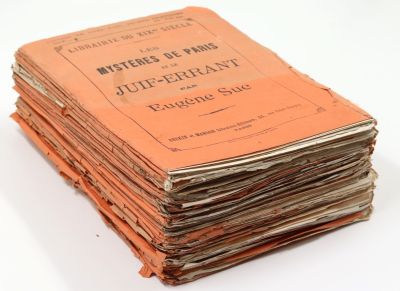 תעלומות פריז - היהודי הנודד - אוסף גיליונות רצופים החל מהראשון. פריז 1876. LES MYSTERES DE 