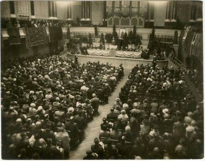 שני תצלומים מהקונגרס הציוני העולמי ה־15. באזל, 1927. שני תצלומים גדולים מהקונגרס הציוני העולמי 