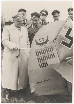Photo collection – German Air Force pilots before heading into battle – Hermann G&ouml;ring. 13 