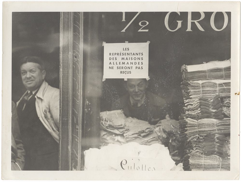 Photograph of a protest by Jewish merchants in France in response to the boycott of Jewish 