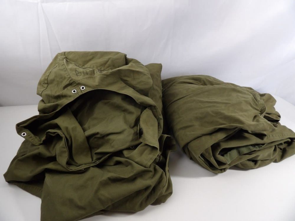 Lot 73: Lot of WW2 WWII Us M1944 Mummy Sleeping Bags