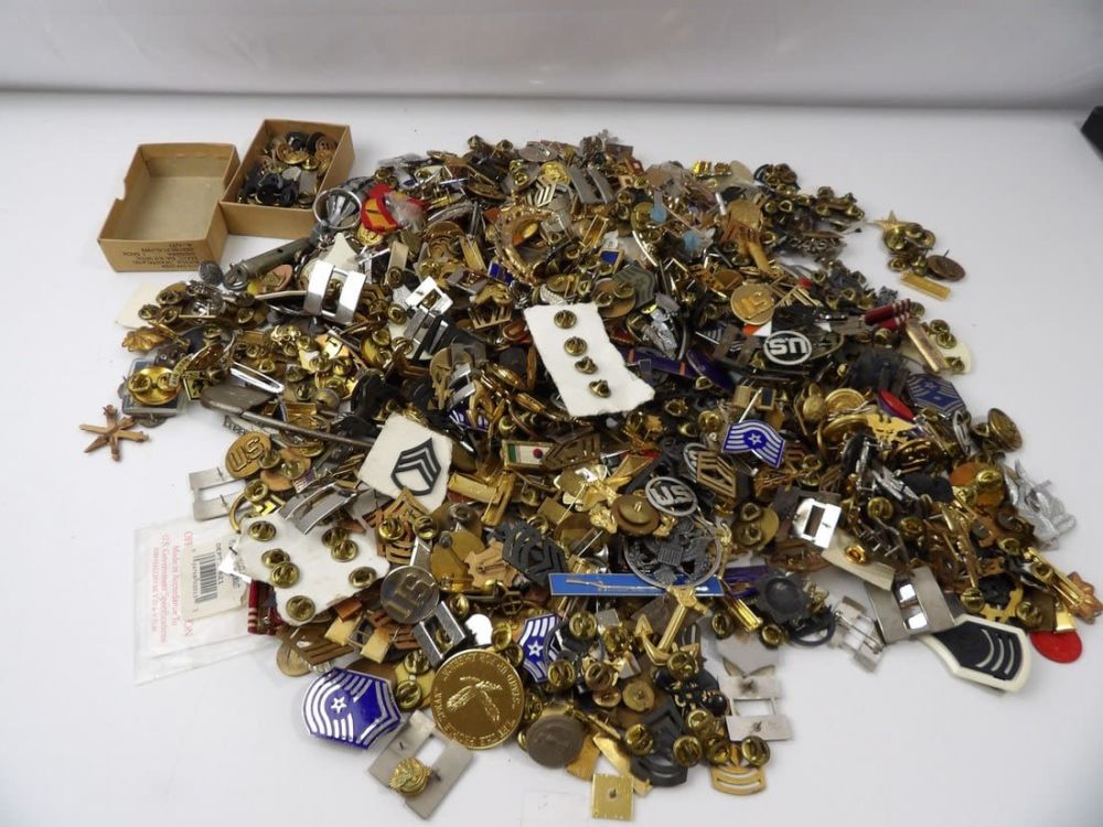 Lot 125: Large Lot of Military Insignia and Pins