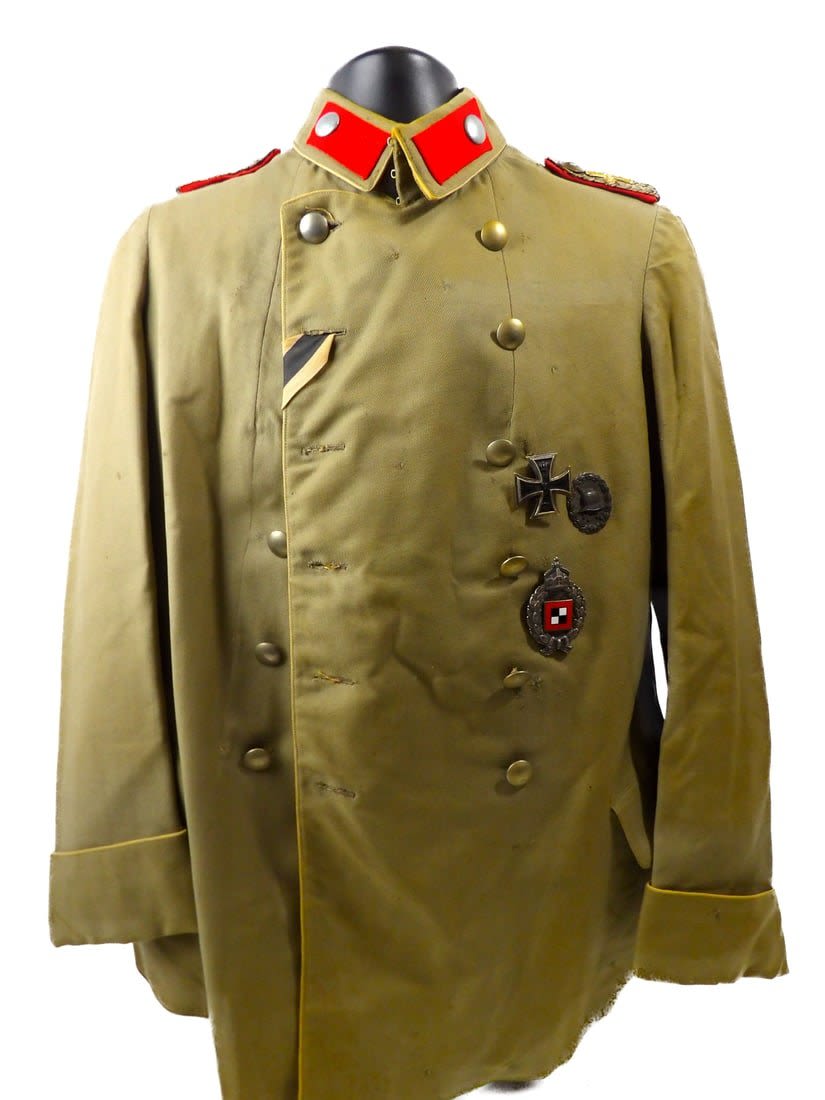 Lot 176: WW1 Imperial German Wounded in Action Pilot Observers Uniform